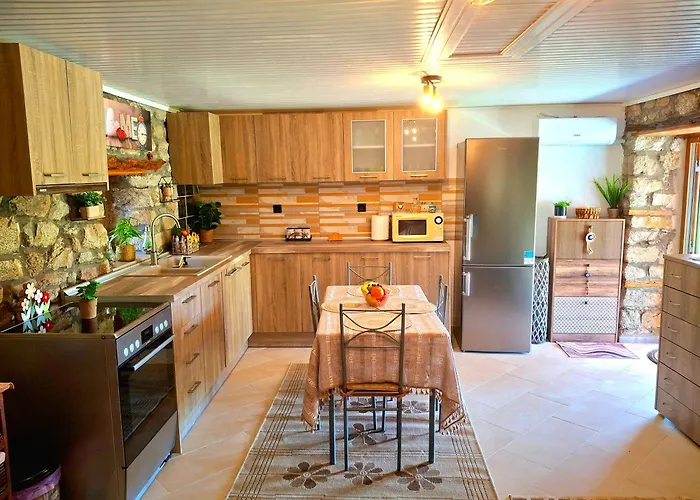 Semesterbostad Barba Stergios *